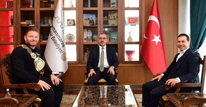 Başkan Güngör, Eroğlu ve  Şalvar Güreşi Dünya Şampiyonu Balaban’ı Ağırladı
