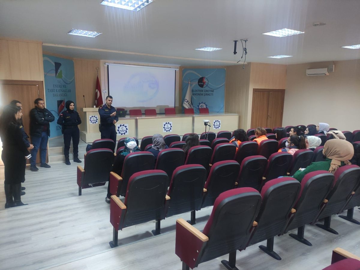 Kahramanmaraş’ta jandarma KADES’i anlattı