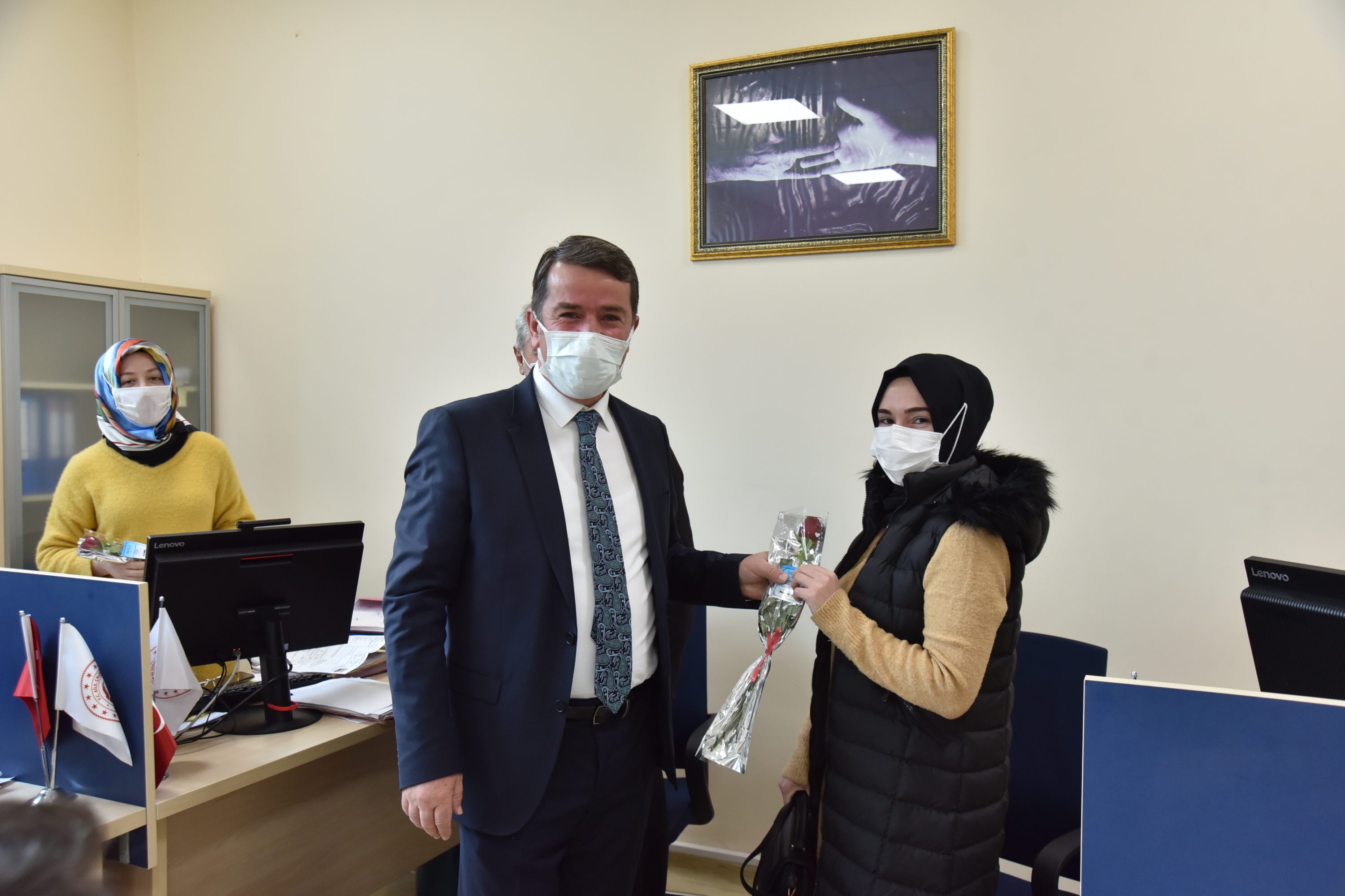 Başkan ve Hanımefendi Kadınlar gününü kutladı