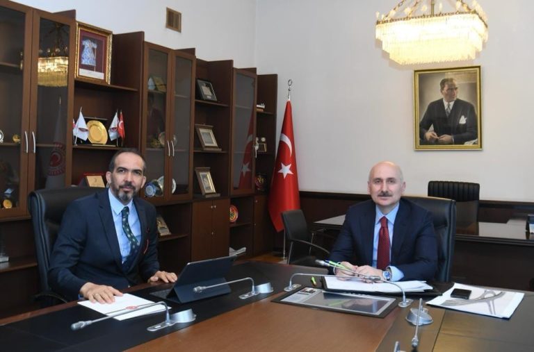 Milletvekili Özdemir, Bakan Karaismailoğlu’nu ziyaret etti!