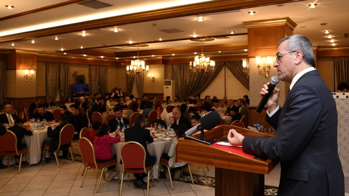 Başkan Güngör Genç Girişimcilerle buluştu