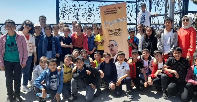 Öğrenciler Şehrin Tarihi Mekânları Ziyaret Etti