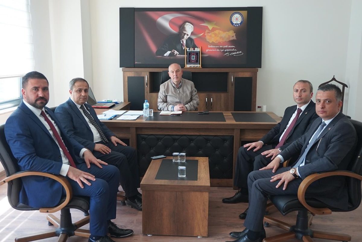 MHP Kahramanmaraş Milletvekili Adayı Doç. Dr. Turan Şahin’den kent protokolüne geçmiş olsun ziyareti