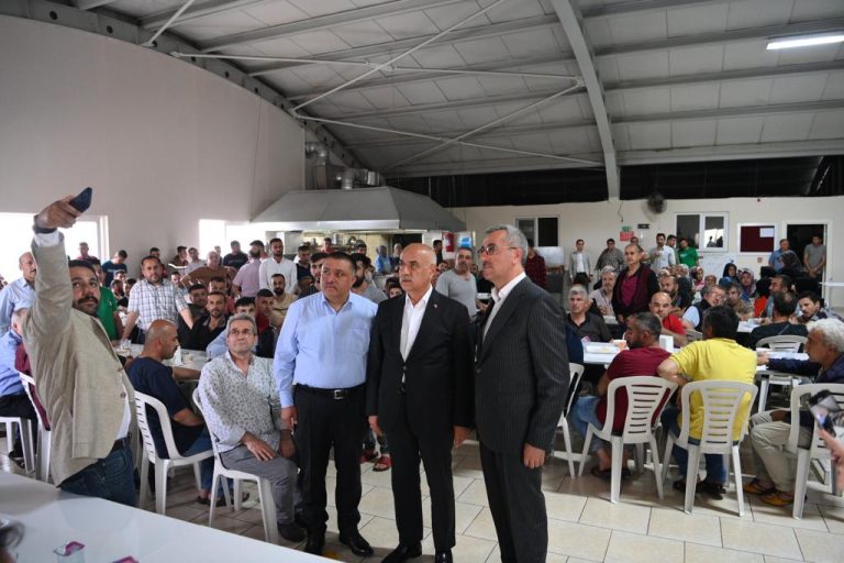 Başkan Güngör; “Şehrimizi Hep Birlikte<br>Ayağa Kaldırıyoruz”