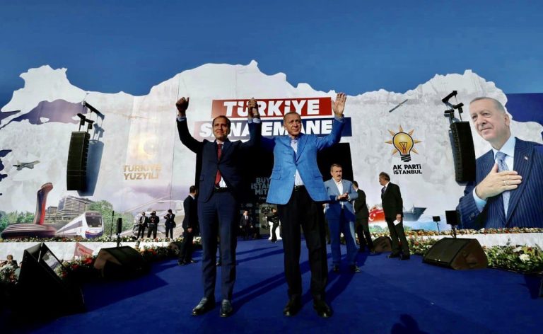 Yeniden büyük Türkiye’nin inşasının fotoğrafı İstanbul mitingindeydi