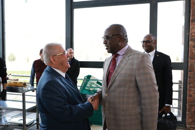 EXPO 2023, Türkiye-Zimbabwe Ticaret ve Yatırım Forumu’na ev sahipliği yaptı