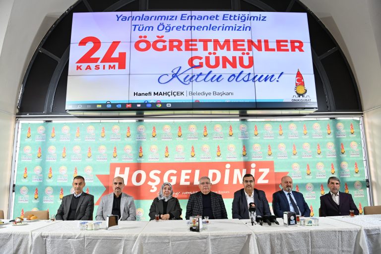 Başkan Mahçiçek, bu 24 Kasım’da da öğretmenleri unutmadı