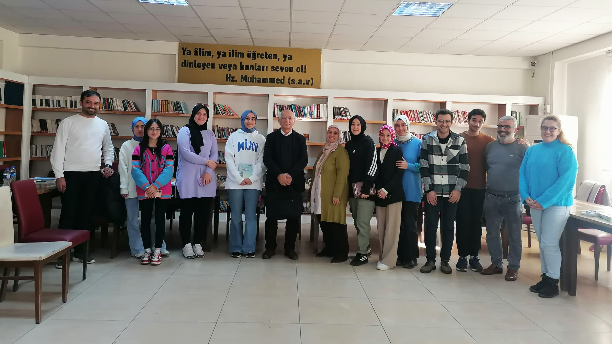 Usta Kalemler Kütüphane Söyleşileri’nde Okurlara Seslendi