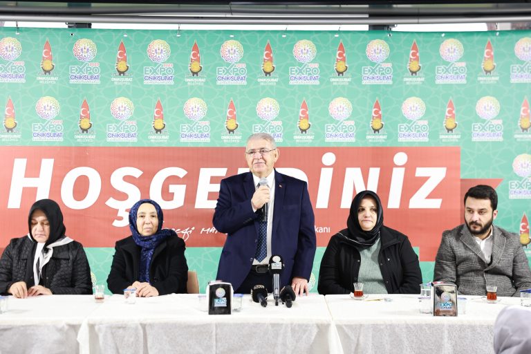 Başkan Mahçiçek, AK kadınlara 2023 yılındaki çalışmaları anlattı