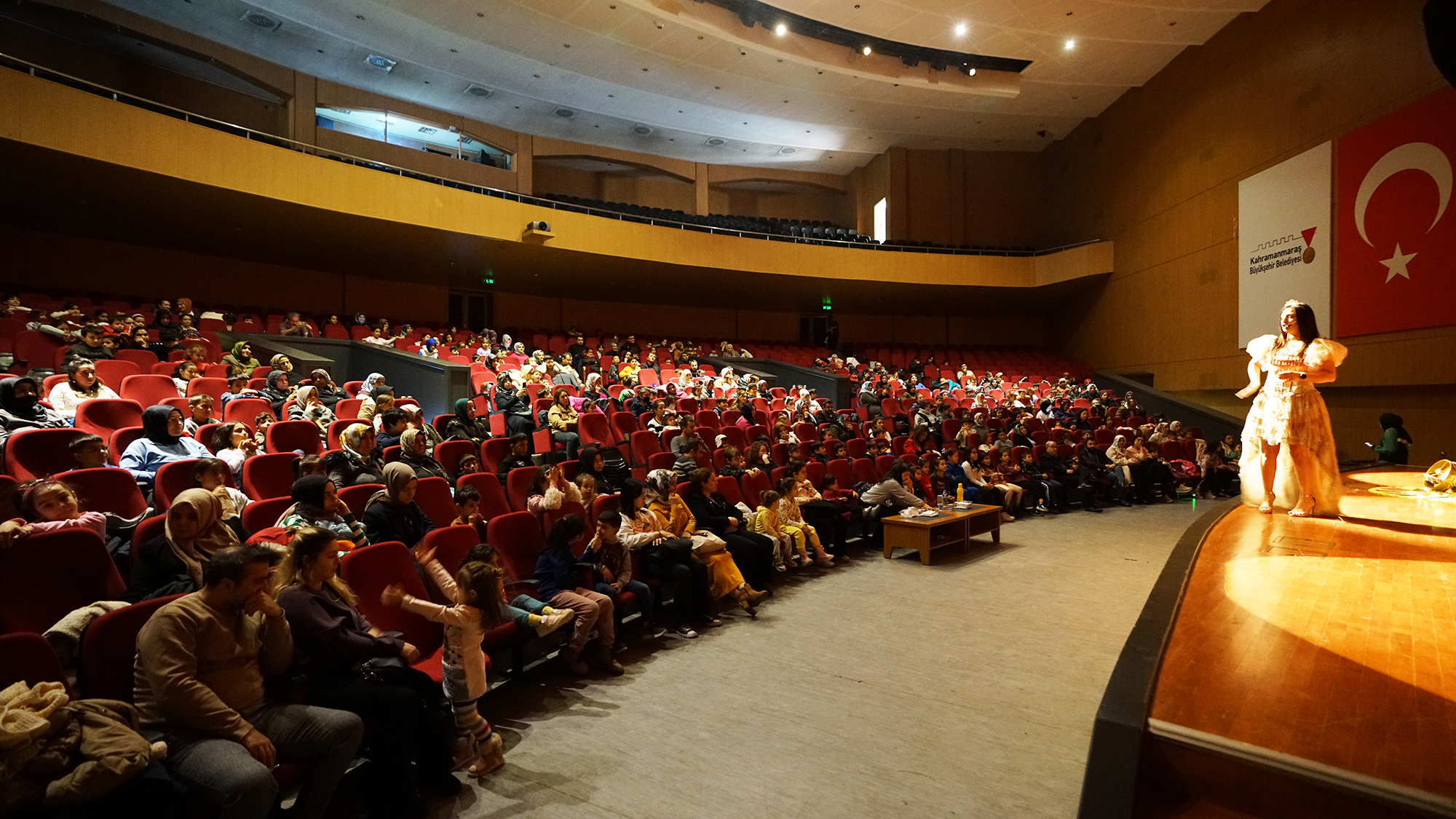 Büyükşehir Ara Tatilde de Miniklerin Yanında