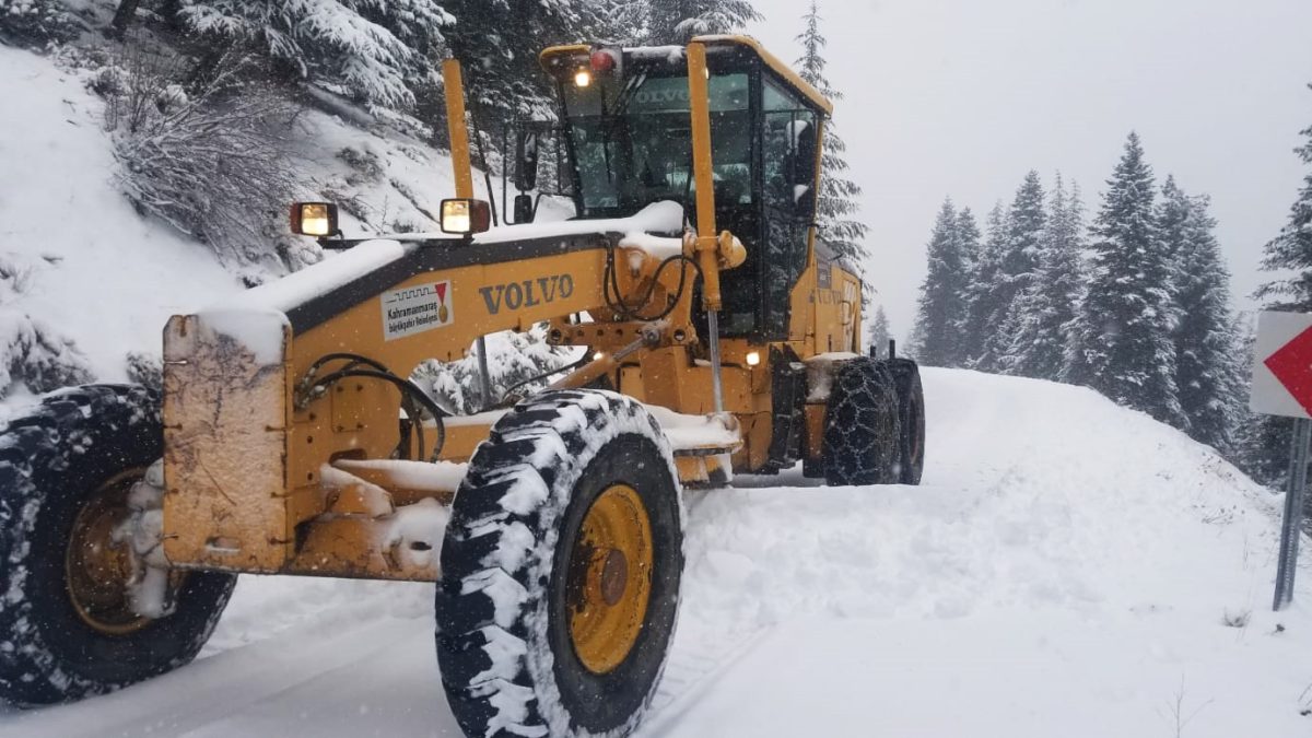 Büyükşehir, Kış Şartlarıyla Mücadele İçin Gece Gündüz Sahada