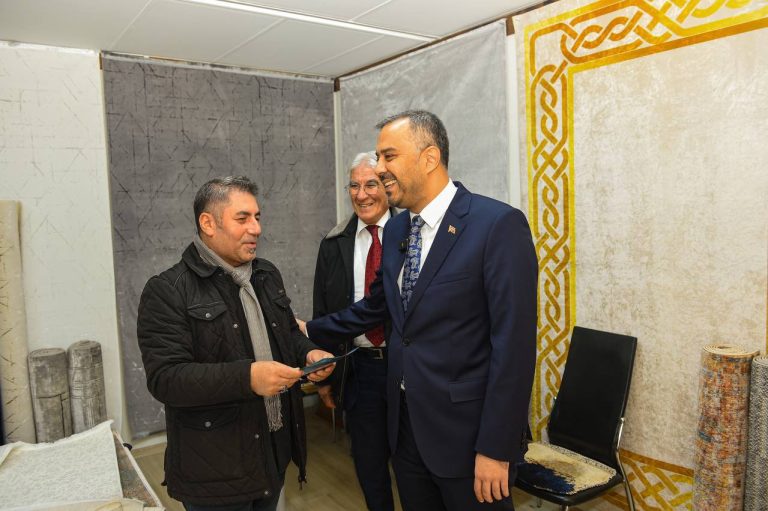 Hanifi Toptaş, Azerbaycan Bulvarı’nda Esnaflarla Buluştu