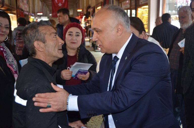 Başkan Adayı Can, Sırtımızda Taş Taşıyıp Esnaflarımızın Sorunlarını Çözeceğiz