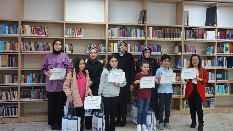 Kahramanmaraş’ta Kütüphanenin En’leri Ödüllendirildi