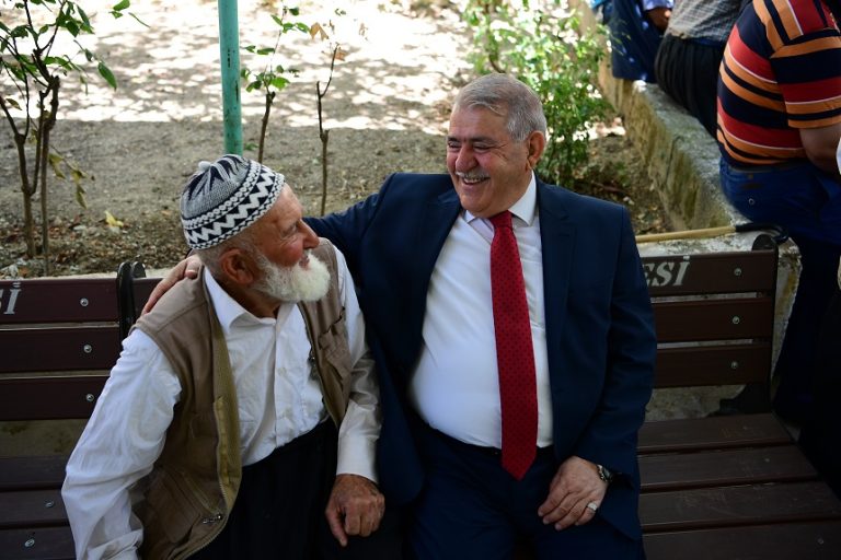 Başkan Mahçiçek; Yaşlılarımıza sahip çıkmak geleceğimize sahip çıkmaktır