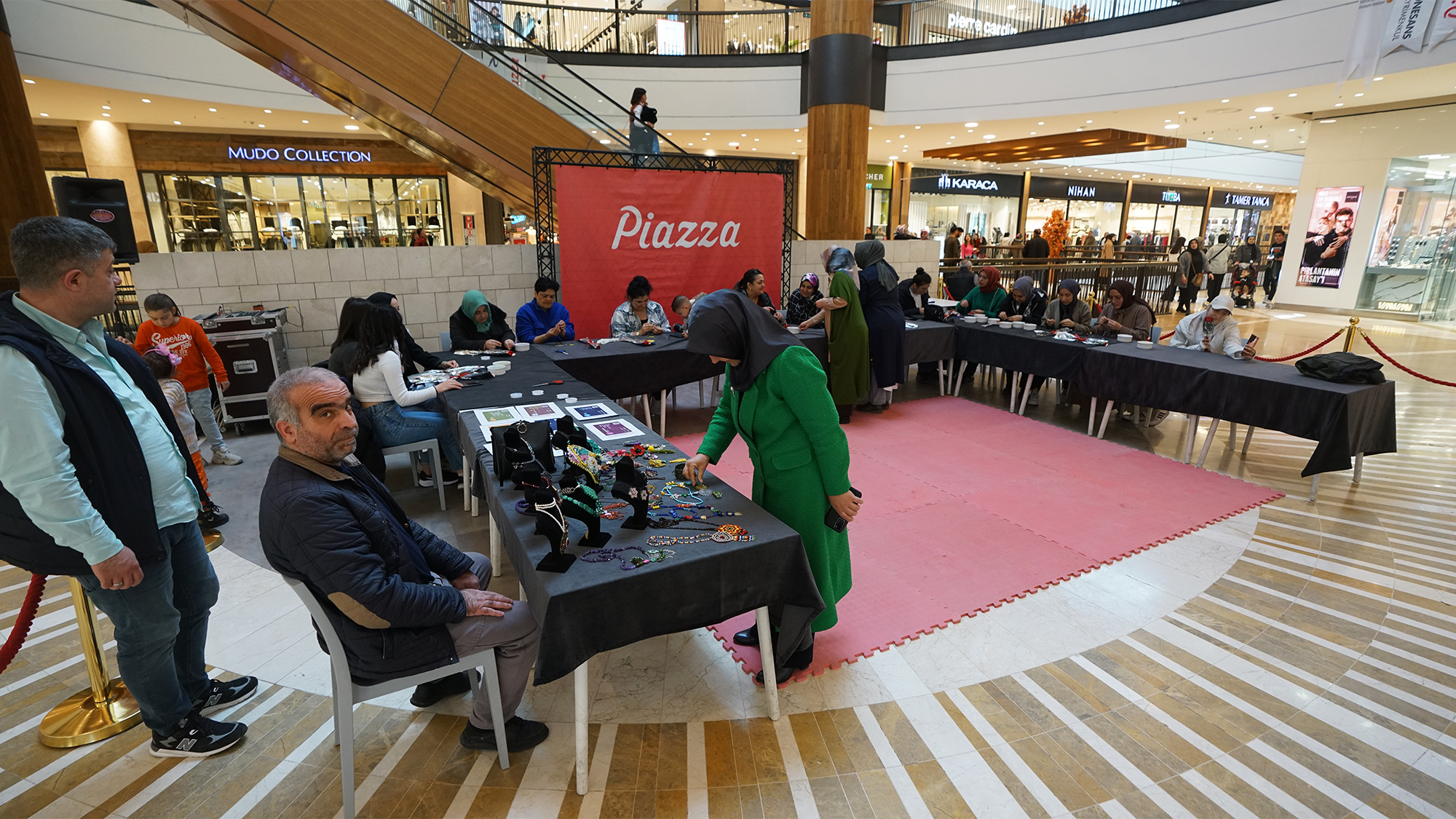Büyükşehir’in “Kendi Takını Kendin Yap” Projesine Kadınlar Yoğun İlgi Gösterdi
