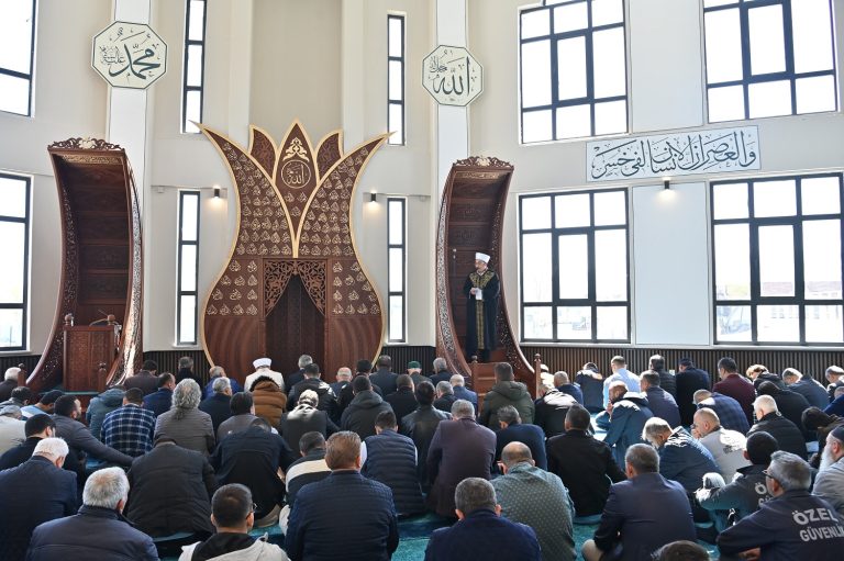 EXPO 2023 Sergi Alanı’na inşa edilen Ali Mahçiçek Camii dualarla ibadete açıldı