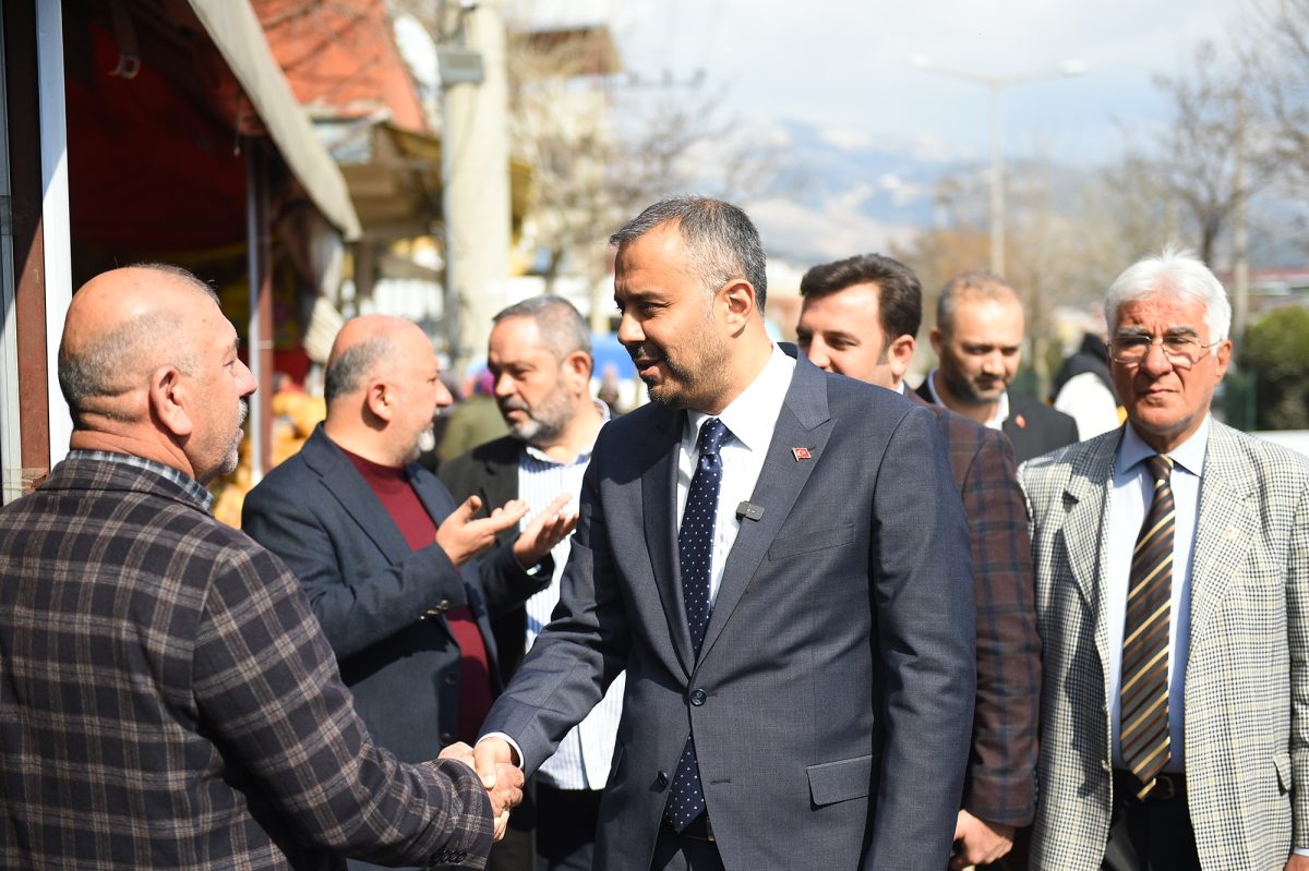 Başkan Adayı Toptaş, Vatandaşlarla Bir Araya Gelmeyi Sürdürüyor