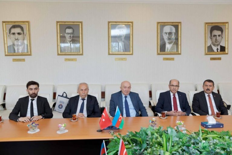 Rektör Yasım Başkanlığındaki KSÜ Heyeti, Azerbaycan Tıp Üniversitesi Tarafından Ağırlandı