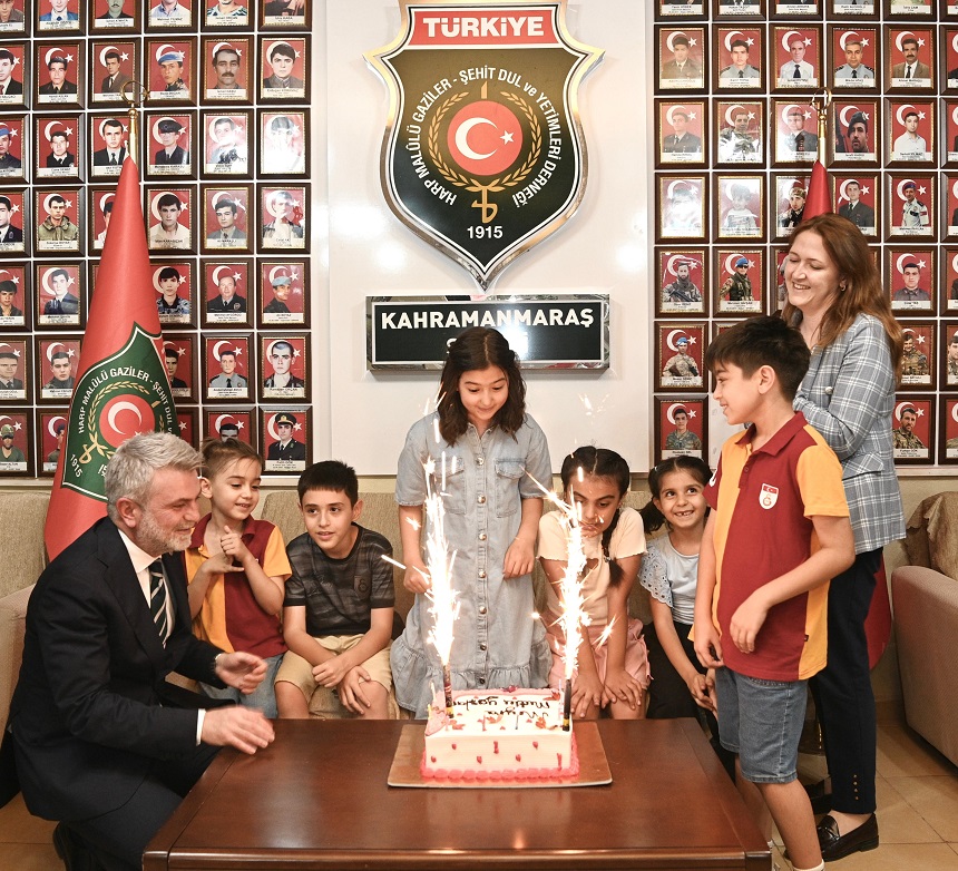 Başkan Görgel’den Şehit Kızına Doğum Günü Sürprizi