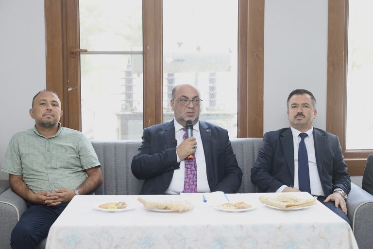 Başkan Akpınar, Şerefoğlu Mahallesinde Vatandaşlarla Bir Araya Geldi