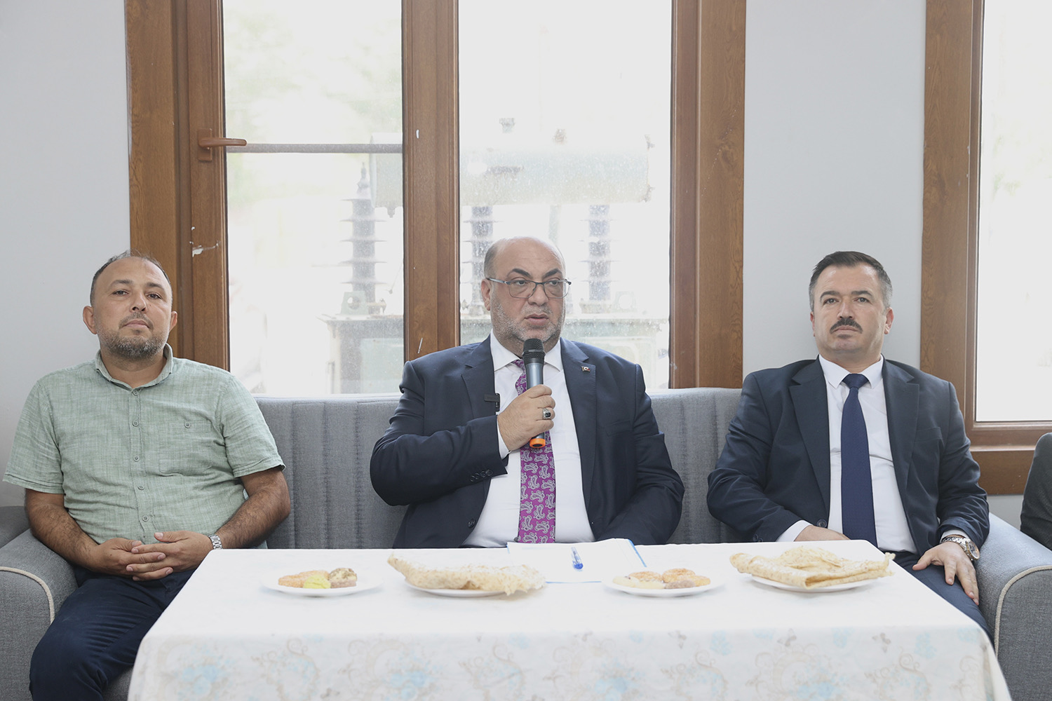 Başkan Akpınar, Şerefoğlu Mahallesinde Vatandaşlarla Bir Araya Geldi