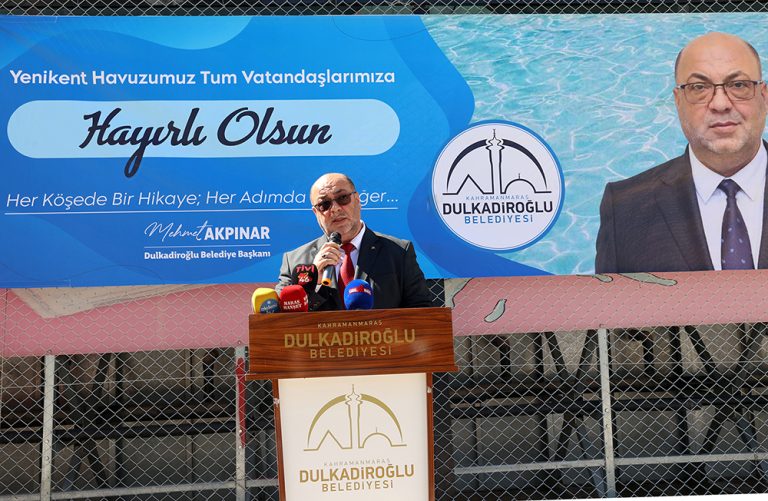 Başkan Akpınar, Yenikent Yüzme Havuzunda Eğitim Gören Çocukların Heyecanına Ortak Oldu