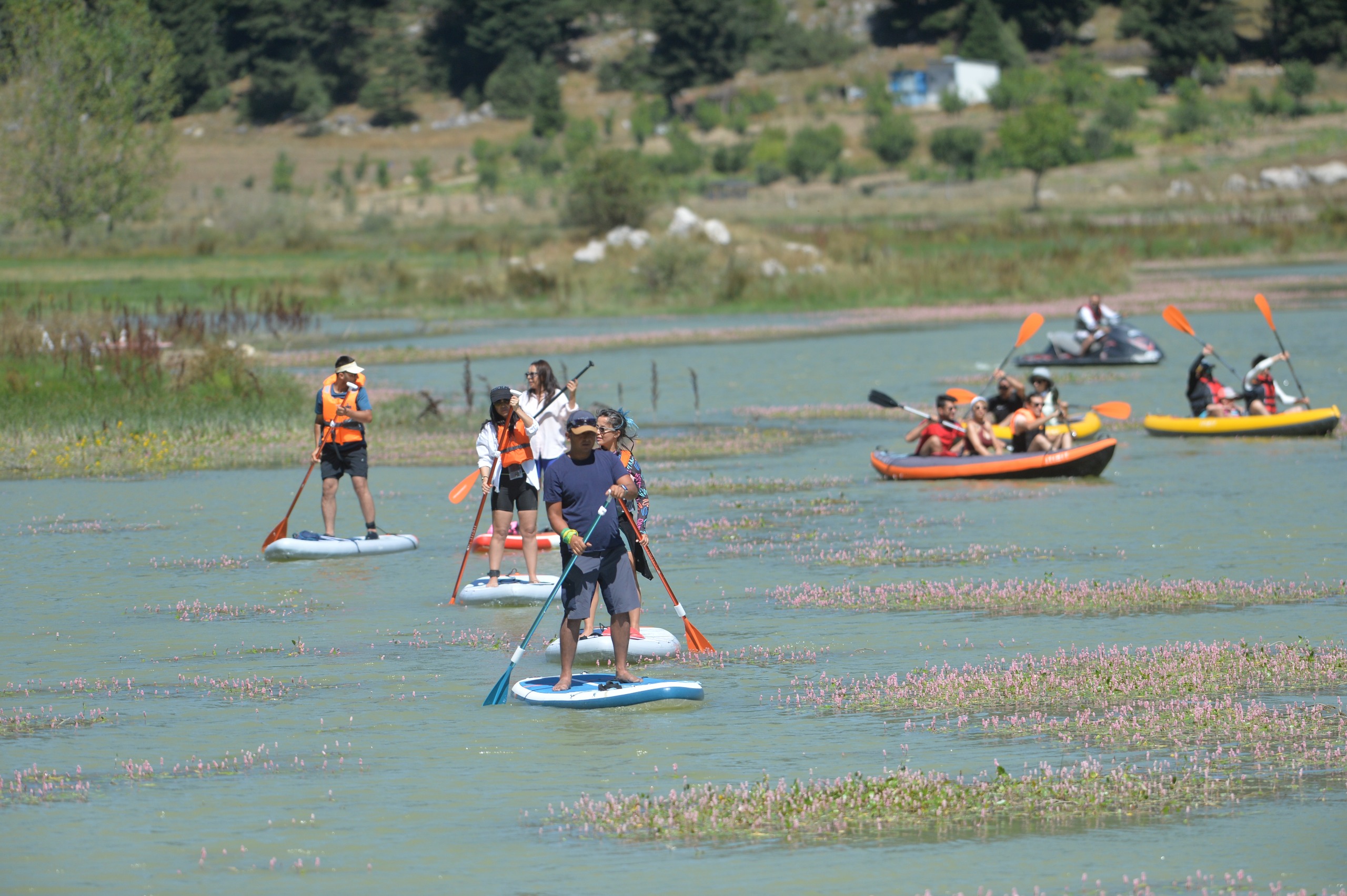 Andırın’da Renkli Kano Yarışı
