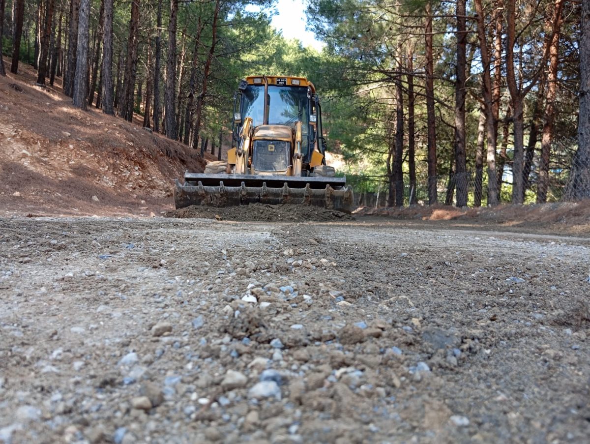 Onikişubat Belediyesi, sağanağın izlerini silmek için 7/24 çalışıyor