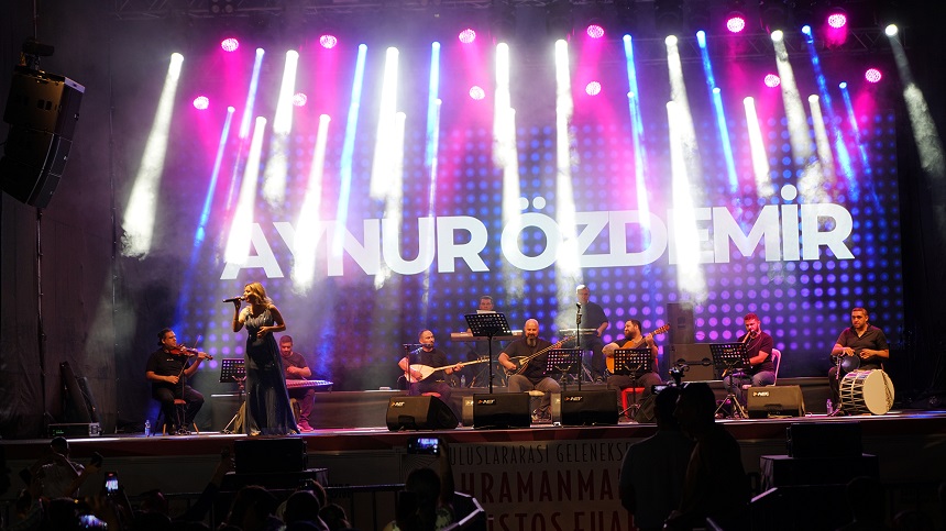 Geleneksel Ağustos Fuarı, Aynur Özdemir Konseriyle Noktalandı￼