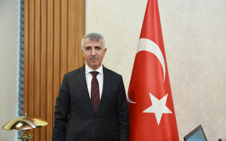 Vali Mükerrem Ünlüer’den 19 Ekim Muhtarlar Günü Mesajı