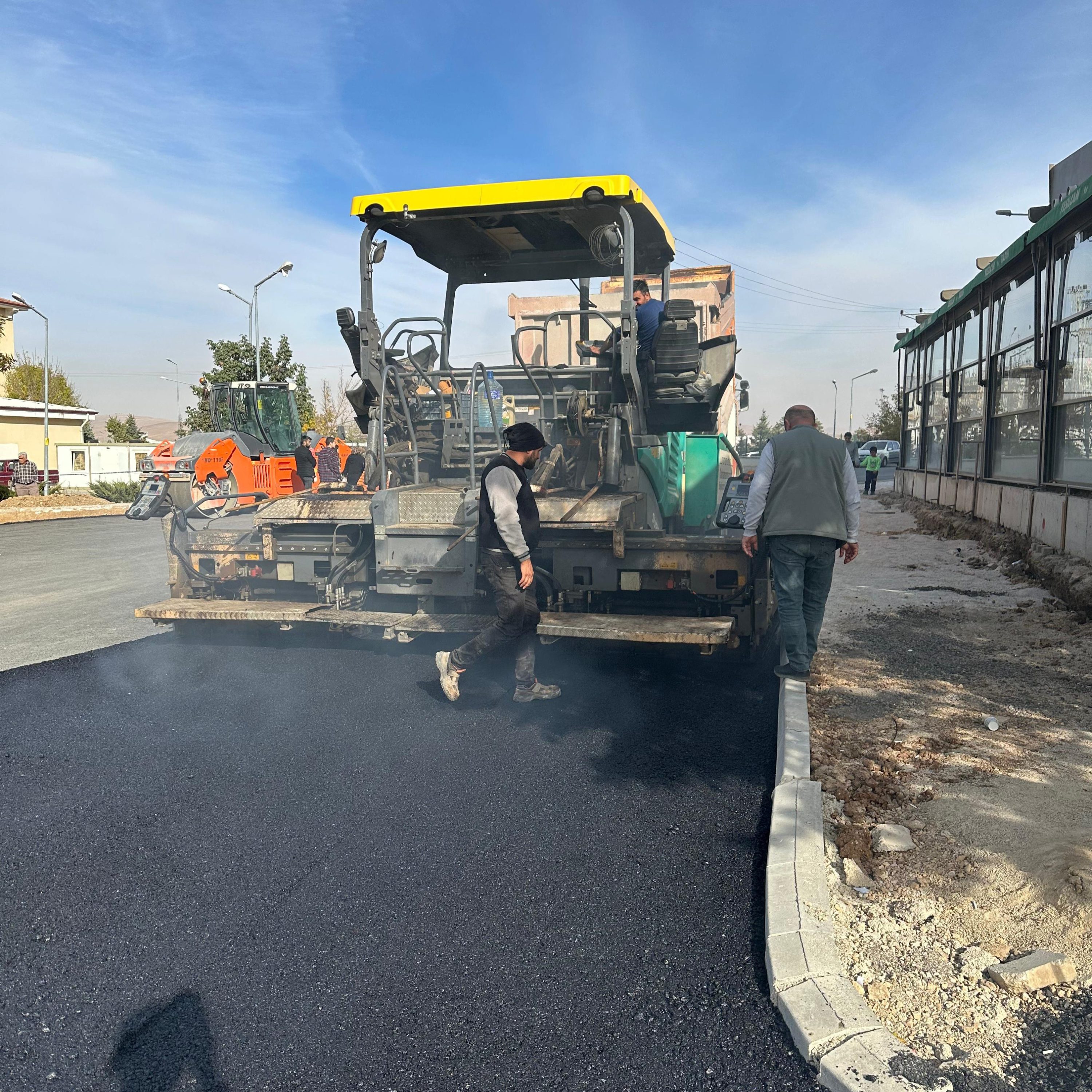 Büyükşehir’den Afşin’e 35 Milyon TL’lik Yol Yatırımı