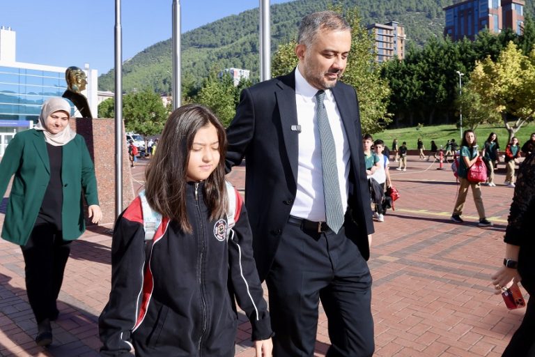 Başkan Toptaş’tan şehit Hakan Duygal’ın emaneti Meyra’ya anlamlı destek