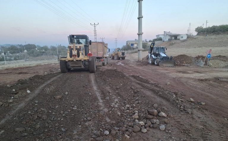 Büyükşehir’den Türkoğlu Orçan Caddesi’nde Çalışma