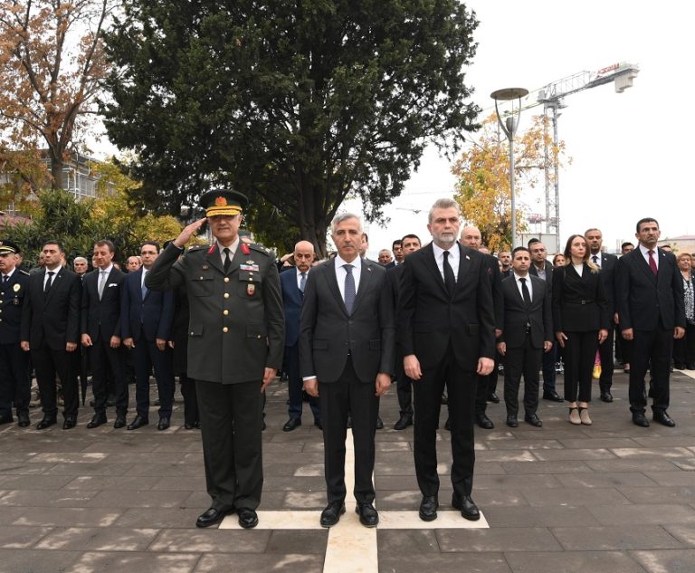 Gazi Mustafa Kemal Atatürk, Vefatının Yıl Dönümünde Törenle Anıldı