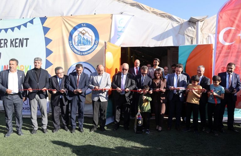 Dulkadiroğlu’nda Konteyner Kent Çocuk Oyun Parkı Açılışı