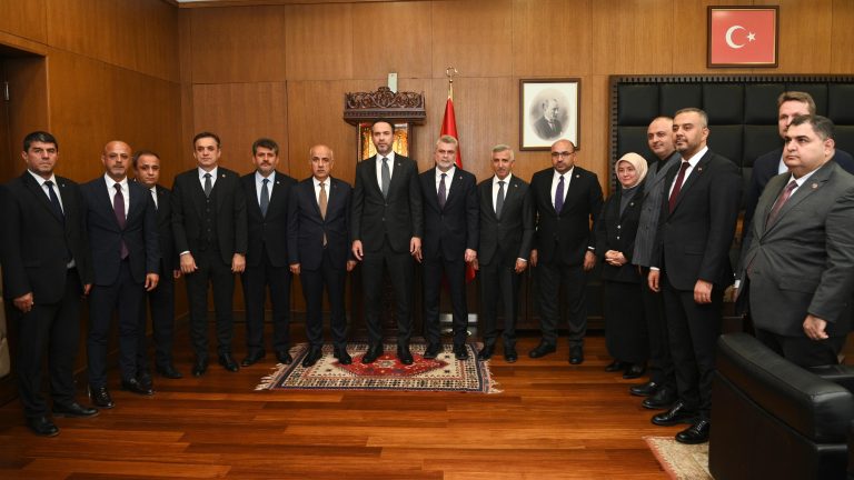 Başkan Görgel, Bakan Bayraktar’ı Makamında Ağırladı