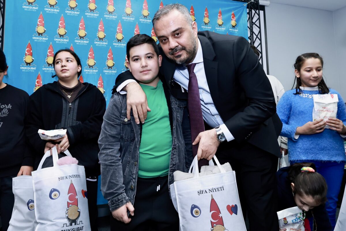 Başkan Toptaş’tan öğrencilere sıcak dokunuş