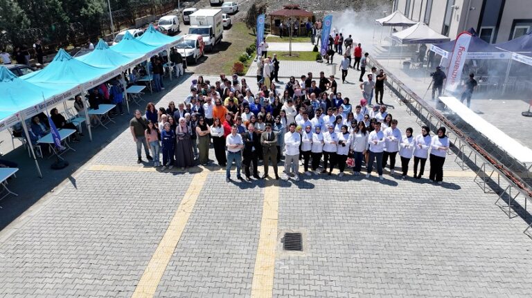 KİÜ’lü Öğrenciler Sınav Haftasının Sonunda İrişkitle Kutlama Yaptı