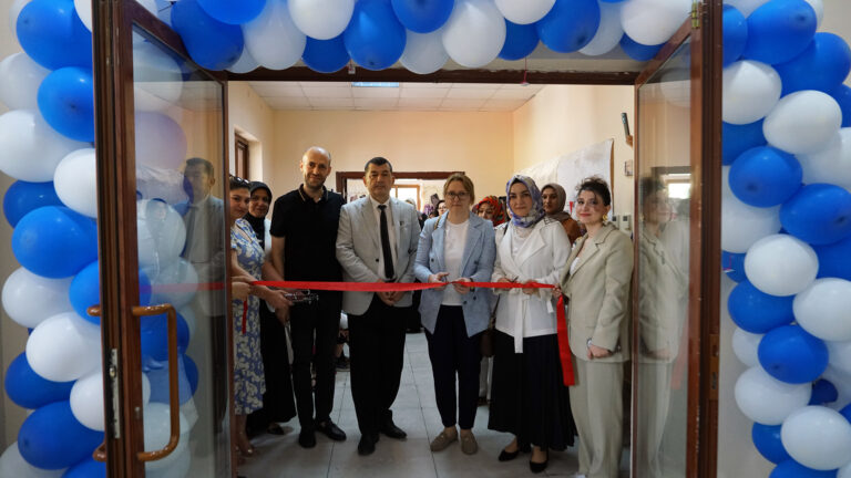 Büyükşehir, Kadınların El Emeği Ürünlerini Sergiyle Taçlandırdı