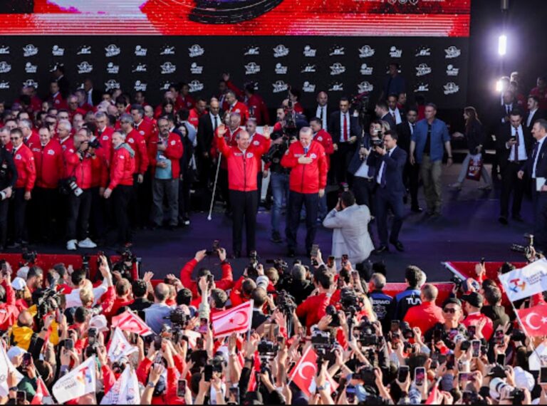 KSÜ’den TEKNOFEST’e Tam Destek: Rektör Yasım KKTC Töreninde