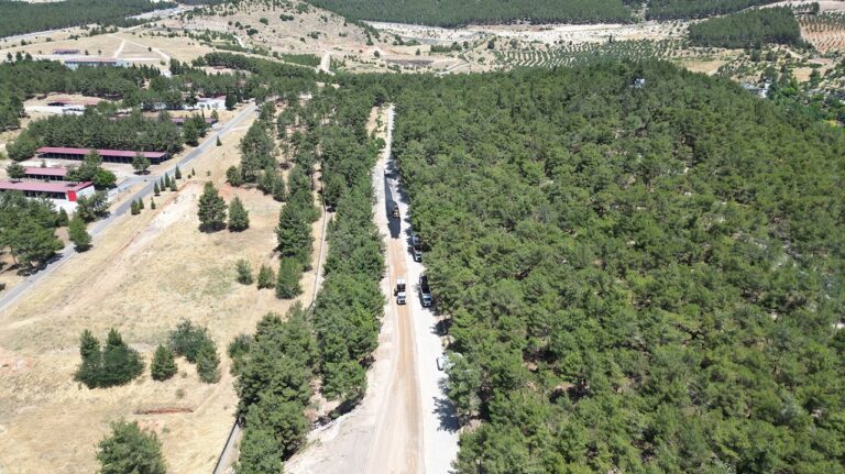 Dulkadiroğlu Belediyesi’nden Pınarbaşı Mahallesinde Asfalt Çalışması
