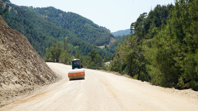 Andırın – Merkez Ulaşımını 20 Kilometre Kısaltacak Yol Tamamlanıyor