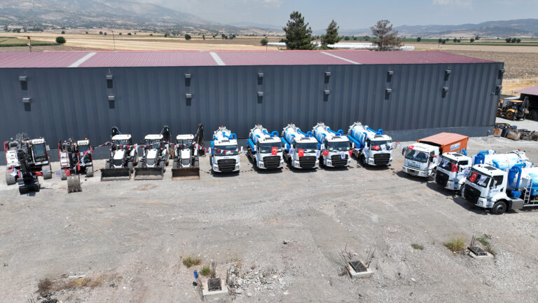 KASKİ’ye 16 Yeni Hizmet Aracı