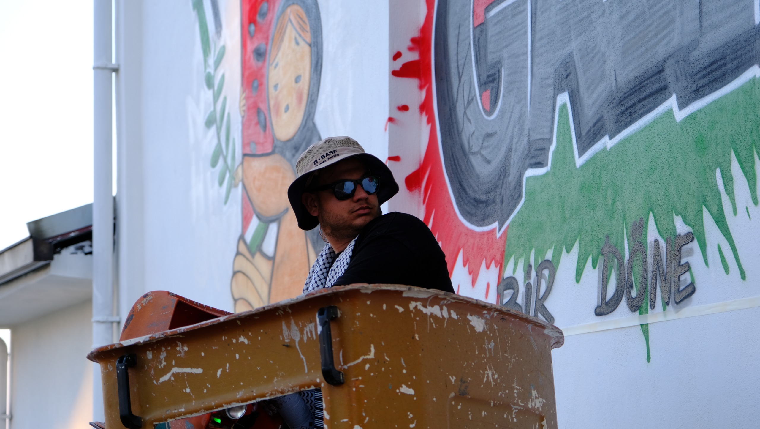 Onikişubat Belediyesi, Filistin temalı grafitilerle trafoları vicdan anıtına dönüştürdü