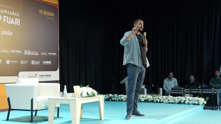 Kitap Fuarı, 9’uncu Gününde Altay Cem Meriç’i Ağırladı