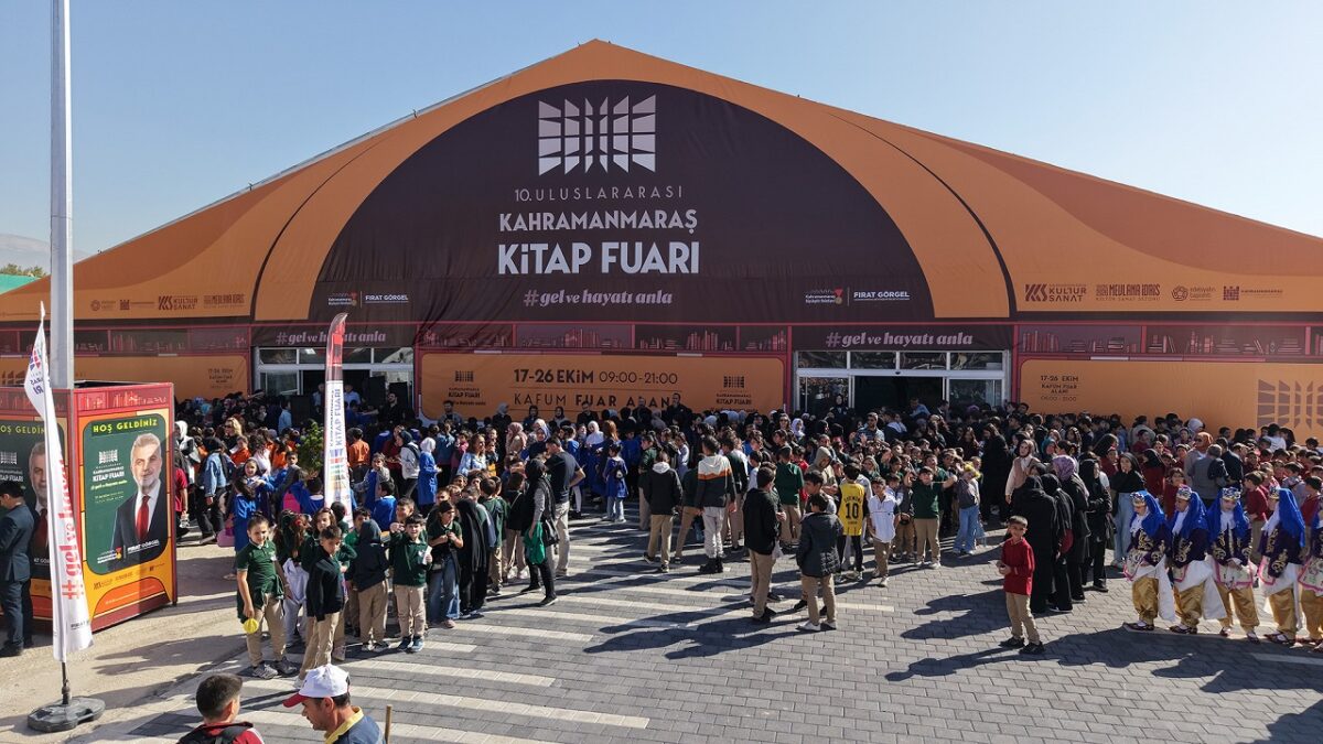 Kitap Fuarı’na Yoğun İlgi; İlk 3 Günde 70 Bin Ziyaretçi