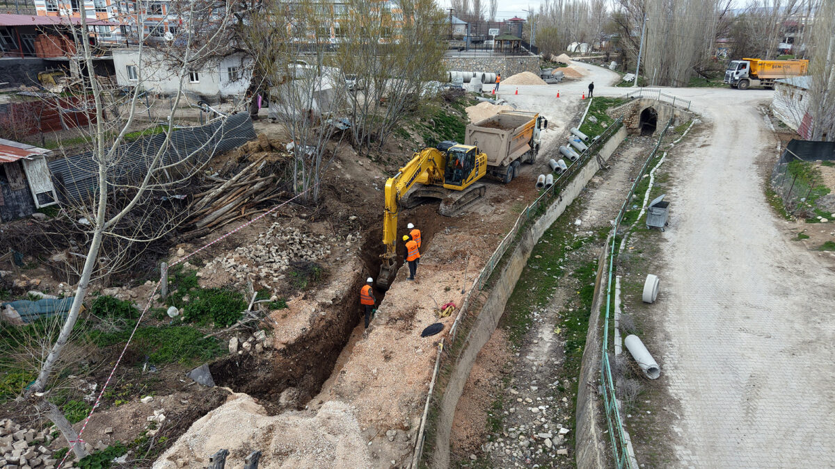 Afşin ve Elbistan’da Köy Evleri Yeni Altyapı Hatlarına Kavuşuyor