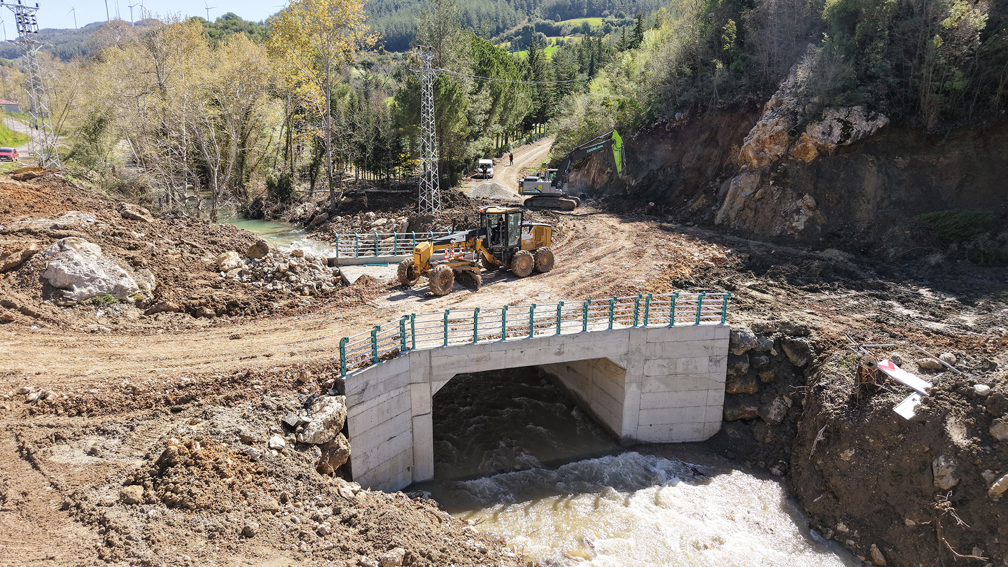 Andırın Kırsalında Ulaşıma Güç Katacak Yeni Köprü
