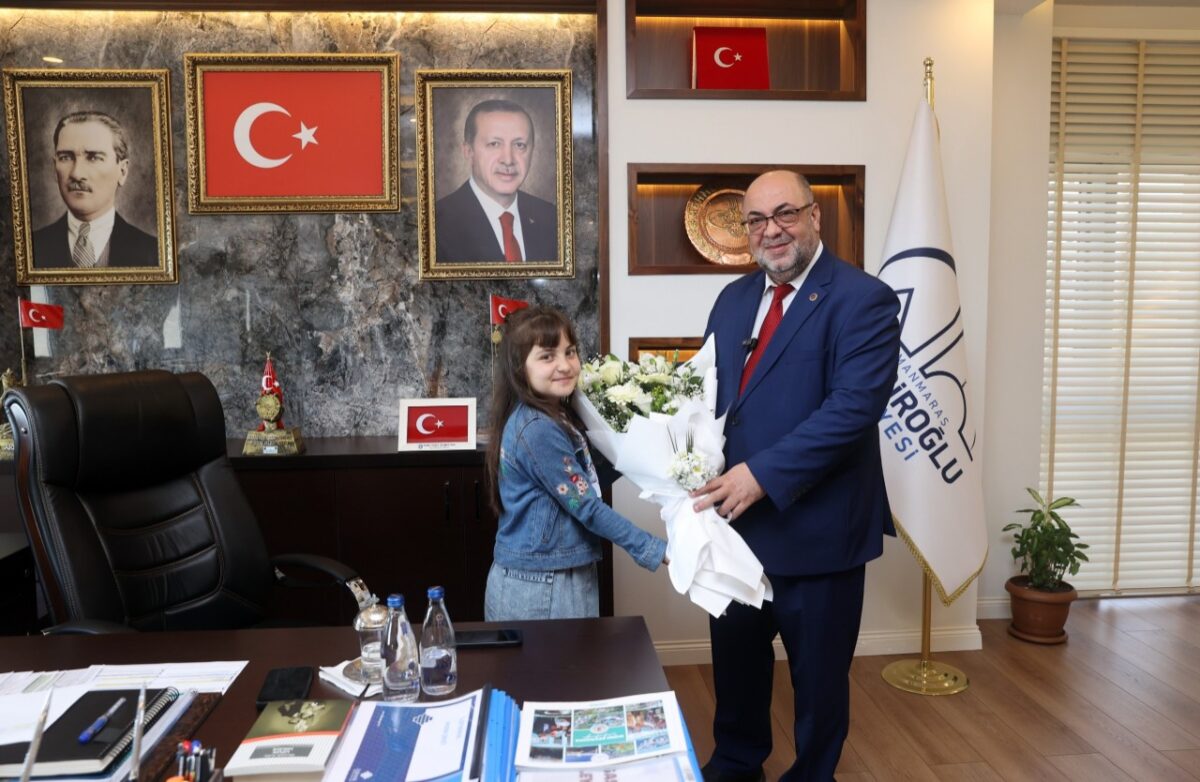 Dulkadiroğlu Belediyesi’nde Başkanlık Makamı Ecrin Nisanur Aşgan’a Emanet Edildi